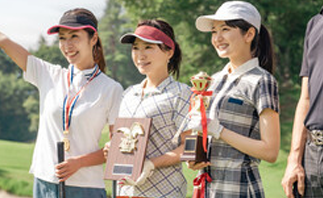 イベントで景品を受け取る様子
